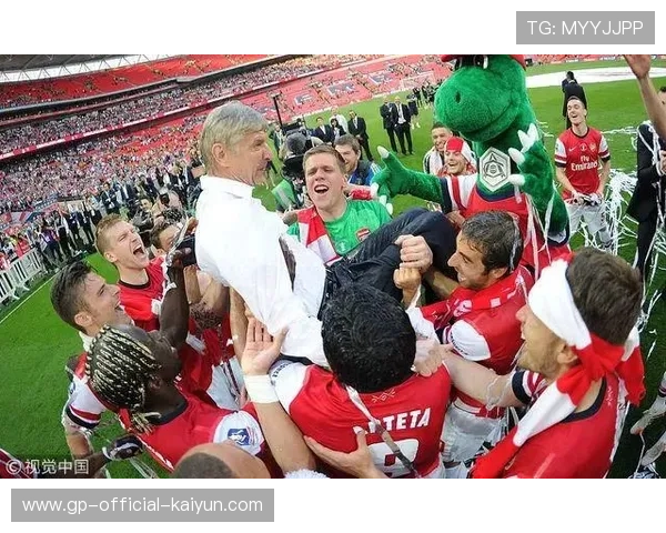 将帅对峙事件在球场屡见不鲜