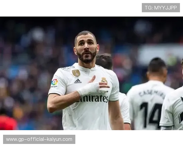 皇马贡萨洛关键传球助攻进球